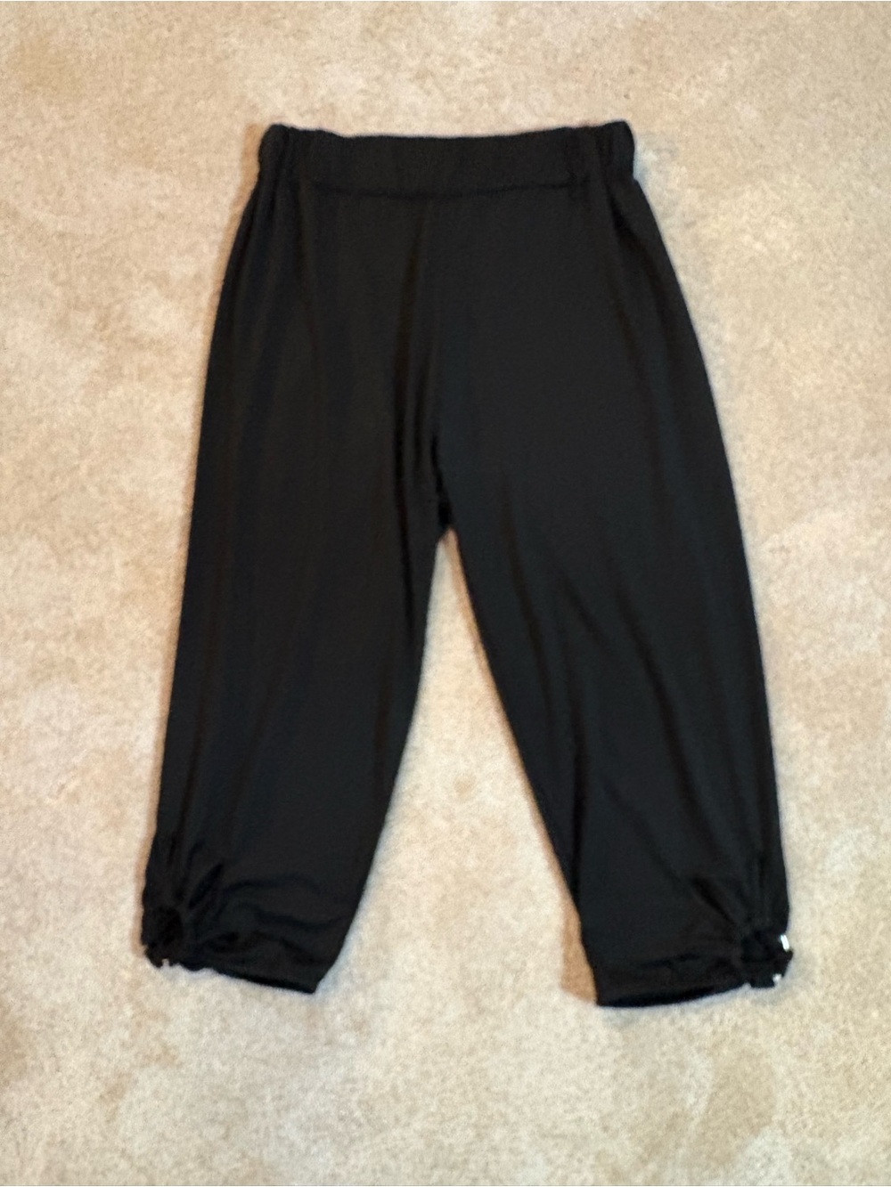 Black Stretchy Capri Size 10